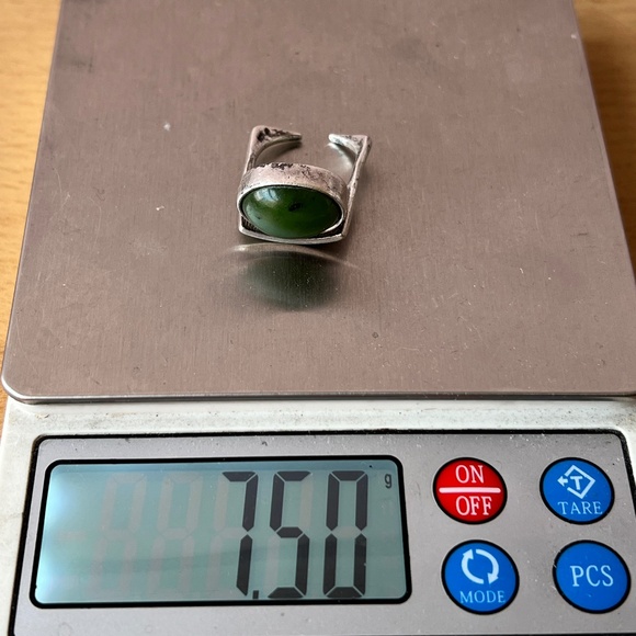 VINTAGE MODERNIST DESIGN JADE NEPHRITE CABOCHON RING 925 STERLING SILVER UNIQUE - Picture 13 of 16